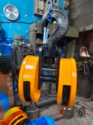 قلاب ۶تن  ۴ به یک